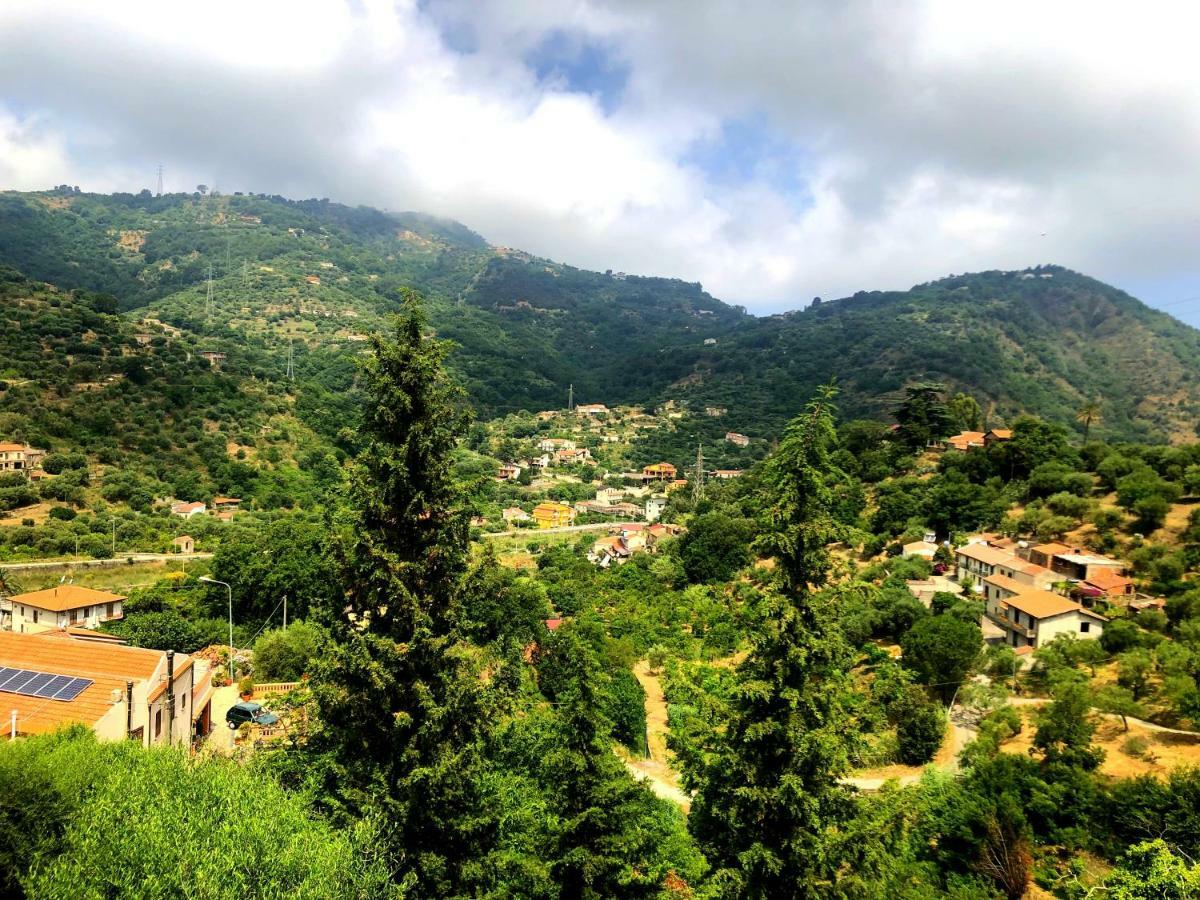 فندق جويوزا ماريافي  Borgo San Francesco المظهر الخارجي الصورة